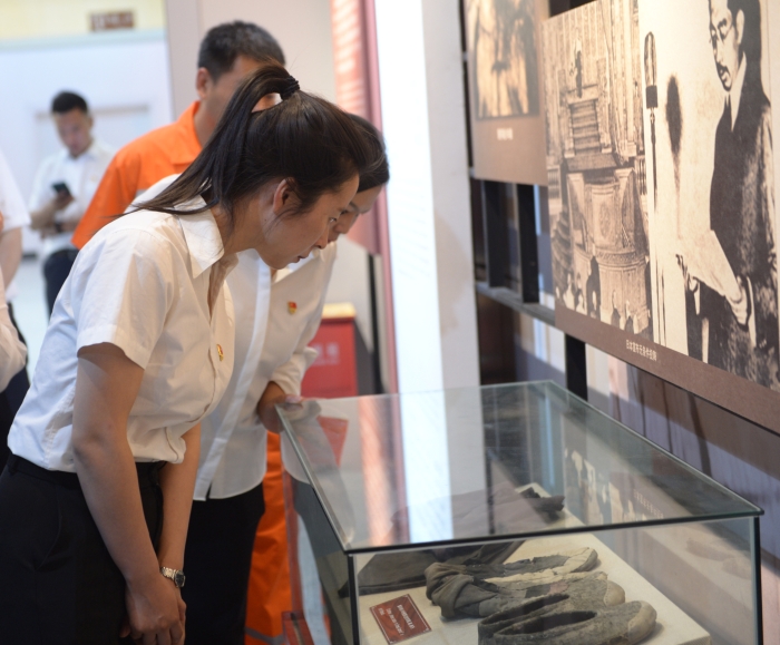 河北高速承德分公司深入开展学<span style=