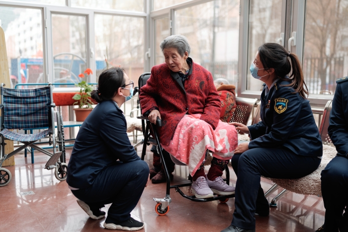 河北高速承德分公司听老党员讲革命故事 河北高速承德分公司听老党员讲革命故事